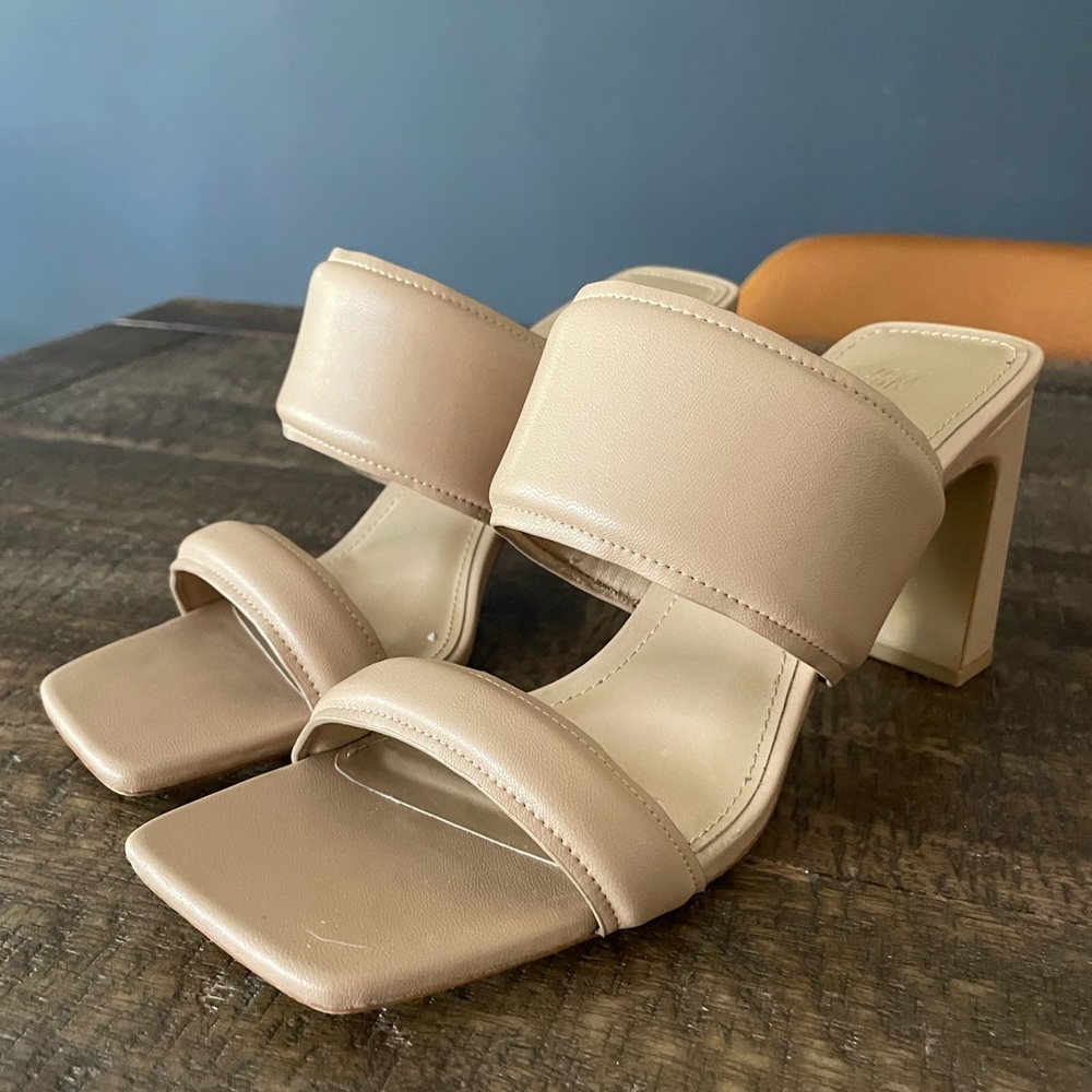 H&M Tan Block Heel Mule